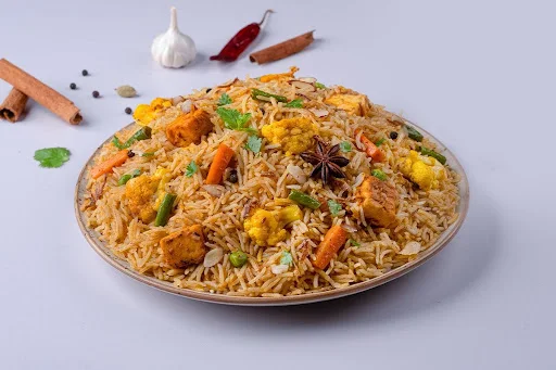 Hyderabadi-Paneer Subz Biryani - Serves 1