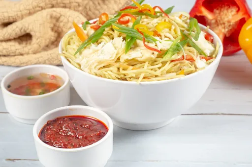 Egg Hakka Noodles