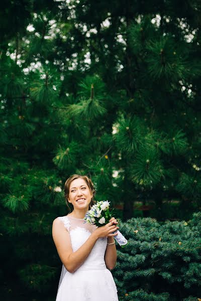 Wedding photographer Lyubov Ezhova (ezhova). Photo of 13 September 2015