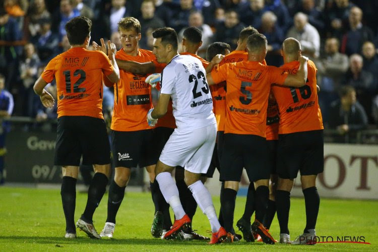 Dender klopt Aalst opnieuw in beladen derby, nek aan nek in de top van de Eerste Amateurklasse