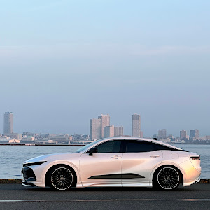 クラウンクロスオーバー AZSH35