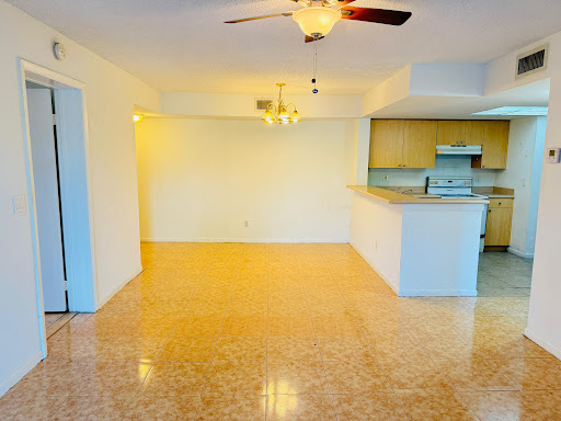 Appartement avec piscine 1