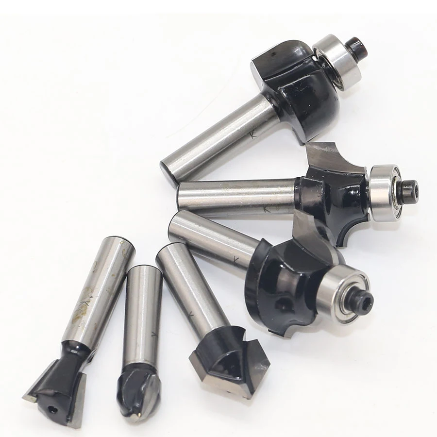 Fresadora industrial para marcenaria com corte preciso. Ideal para madeira macia e dura. Acabamentos profissionais com rapidez.