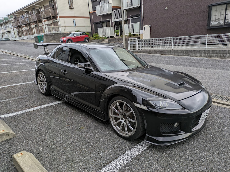 RX-8のLEGボンネット・カーボンボンネットに関するカスタム事例の投稿画像2枚目