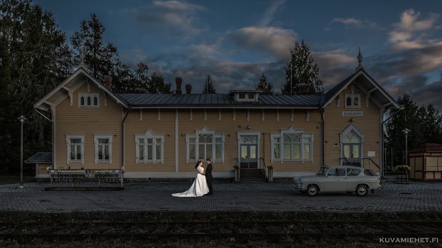 Fotógrafo de bodas Heljo Hakulinen (kuvamiehet). Foto del 22 de abril 2019