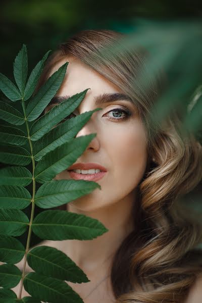 Fotógrafo de casamento Veronika Yarinina (ronika). Foto de 16 de outubro 2017