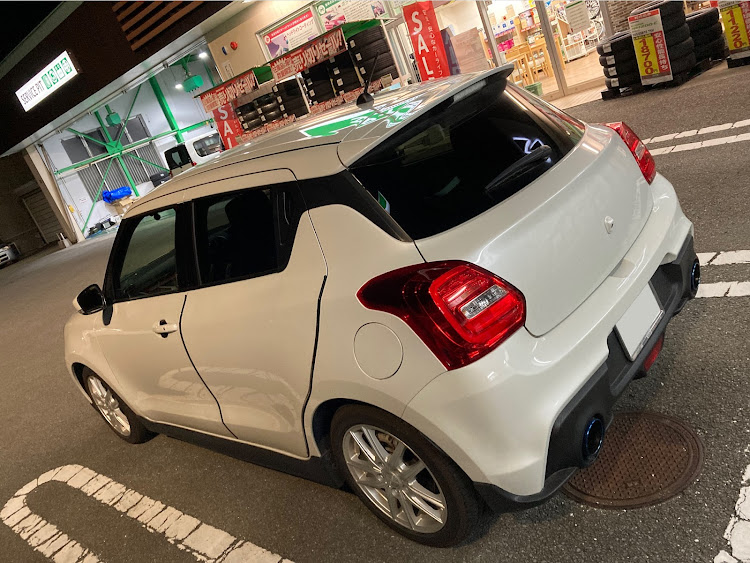 スイフトスポーツの今年最大のカスタムは？・タイヤ館・ハイパースポーツミーティング・HKS・TEINに関するカスタム事例の投稿画像1枚目