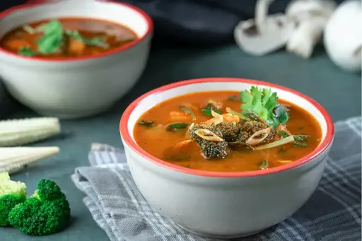 [Veg] Tom Yum Soup