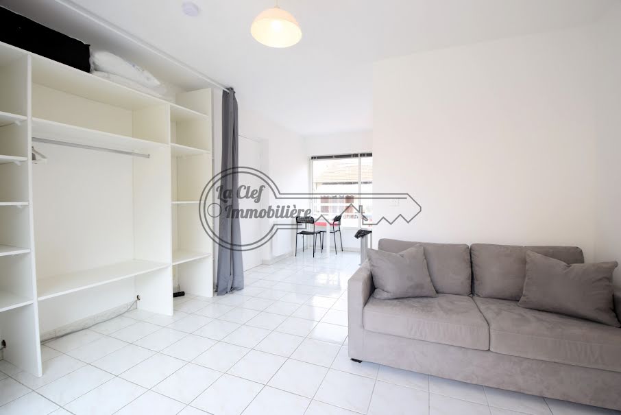 Location meublée appartement 1 pièce 19.72 m² à Nice (06000), 630 €