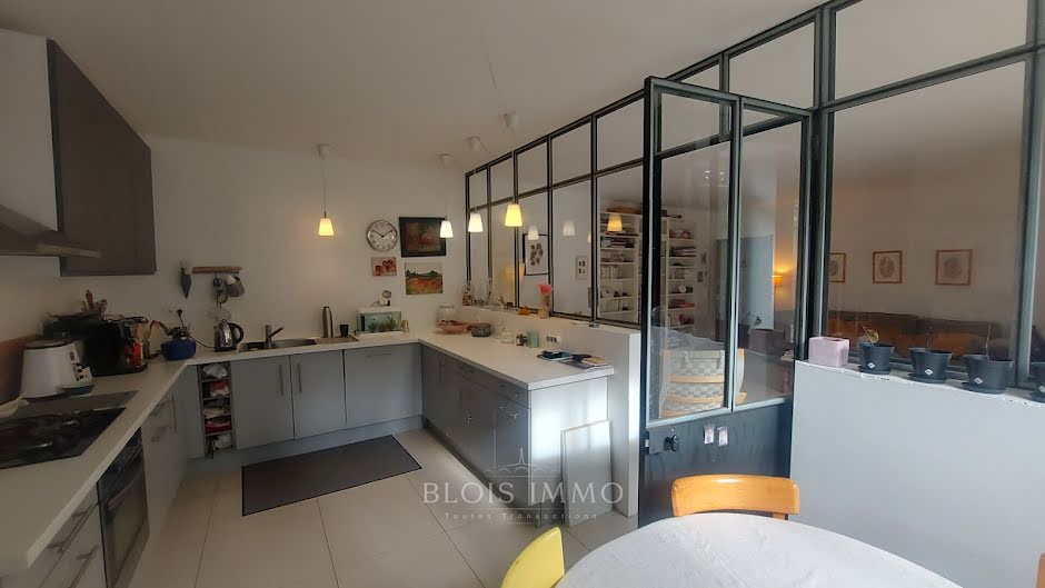 Vente propriété 10 pièces 230 m² à Blois (41000), 450 000 €