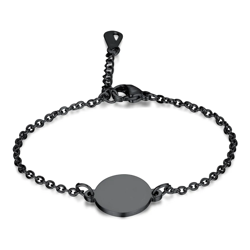 Pulsera de acero titanio simple y combinable para hombre o mujer, elegante y resistente, ideal para uso diario, un accesorio versátil.