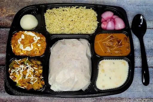 Rajma, Matar Paneer, Mix Veg, 2 Plain Prontha, Jira Rice, Raita, Rasgulla