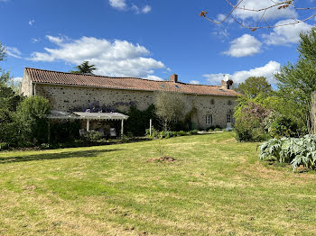 maison à Moncoutant (79)