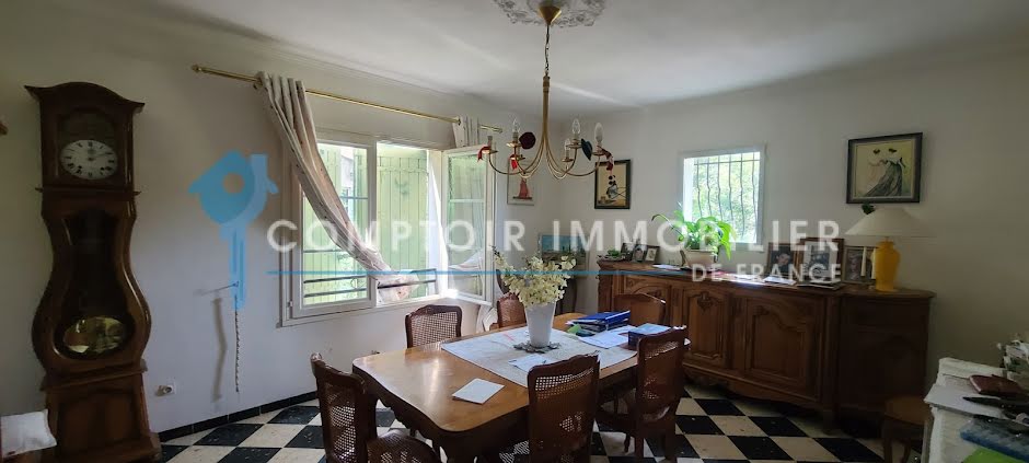 Vente maison 15 pièces 417 m² à Nimes (30000), 579 000 €