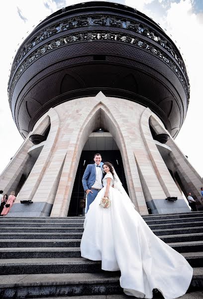 Wedding photographer Denis Khuseyn (legvinl). Photo of 29 January 2020