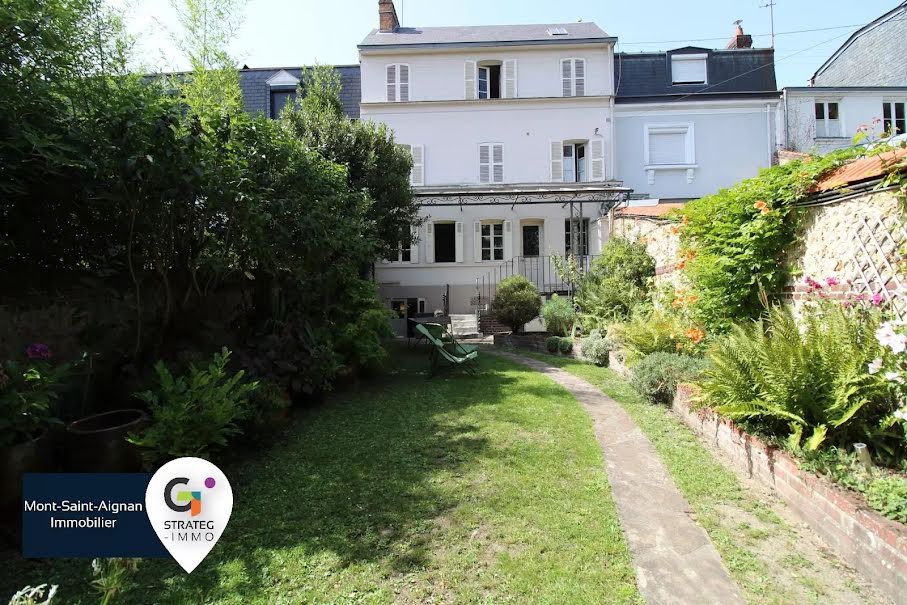 Vente maison 4 pièces 102 m² à Mont-Saint-Aignan (76130), 395 000 €