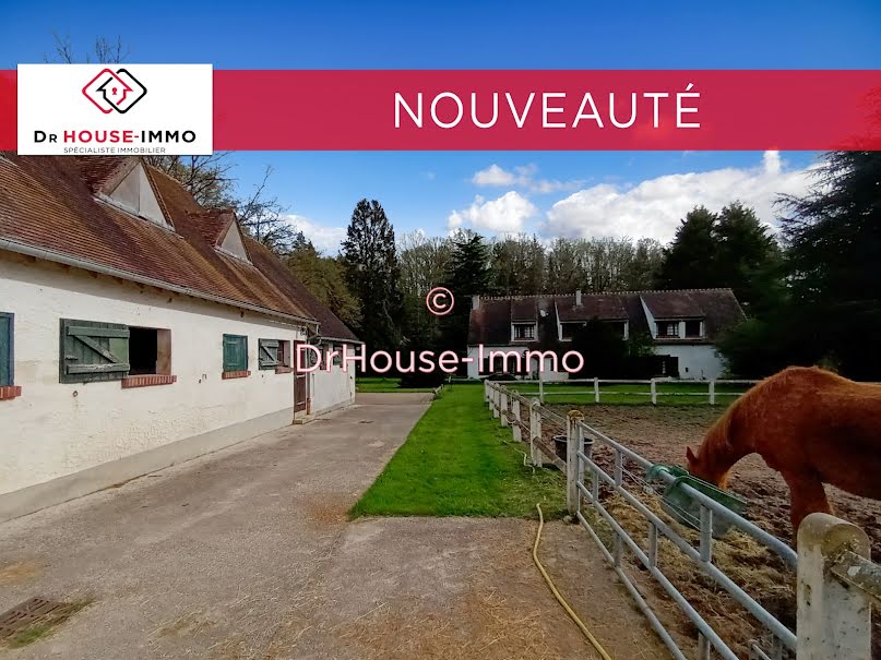 Vente maison 10 pièces 336.84 m² à Poigny-la-Forêt (78125), 2 950 000 €