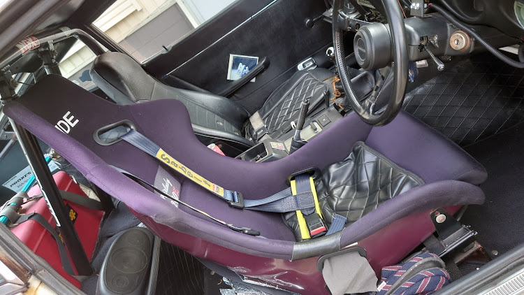 フェアレディZの愛車のある風景・s30z・240Z・本日もよろしくお願いしますに関するカスタム事例の投稿画像10枚目