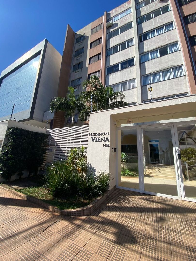 Apartamentos à venda Meia Praia