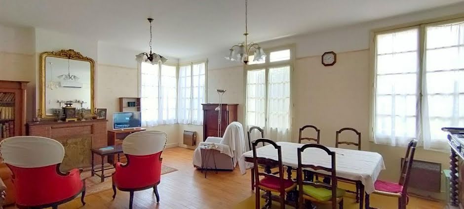 Vente maison 6 pièces 192 m² à Laguépie (82250), 180 000 €