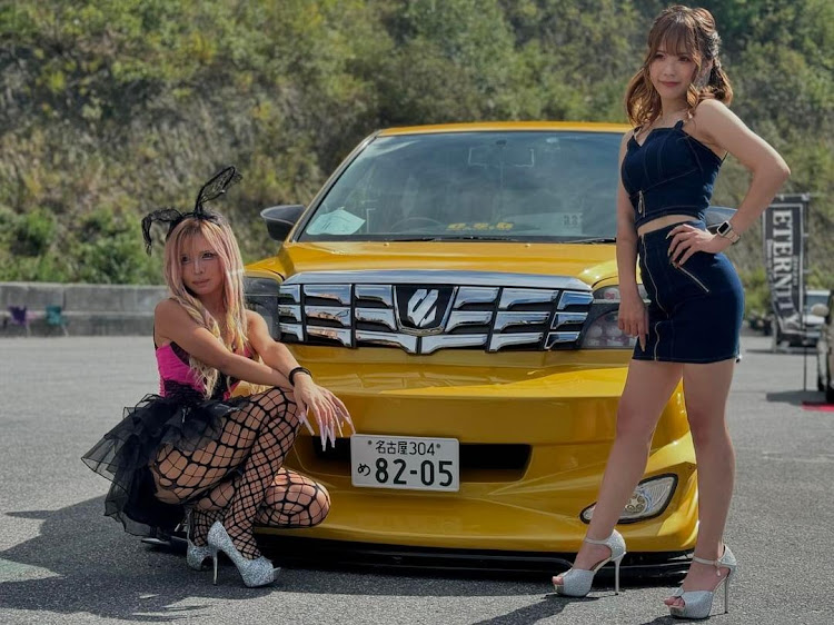 ヴォクシーのCAR SOUND GIRLS・キャンギャル撮影・モデル撮影・セクシーショット・ポケモンに関するカスタム事例の投稿画像3枚目