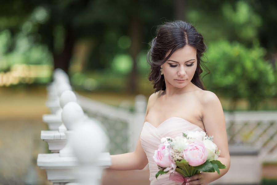 Fotografo di matrimoni Yanna Levina (yanna). Foto del 10 aprile 2016