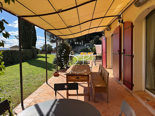 Maison avec piscine et terrasse 5