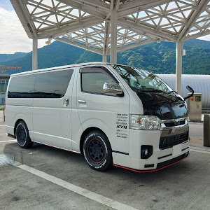 ハイエースバン TRH200V