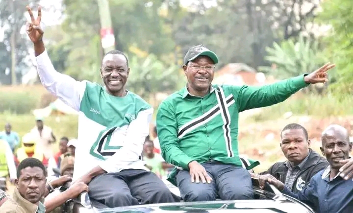 Kanduyi Ford Kenya parliamentary aspirant John Makali and Senator Moses Wetang'ula during a Kenya Kwanza rally in Bungoma on July 29, 2022