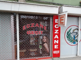 Eczane Geçit