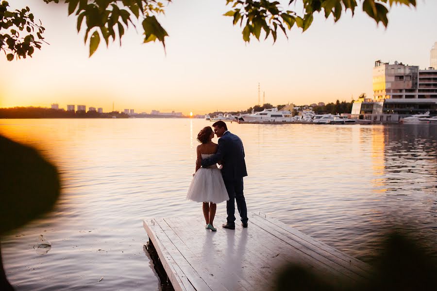 Wedding photographer Mila Ivanova (ivanovamila). Photo of 18 May 2016