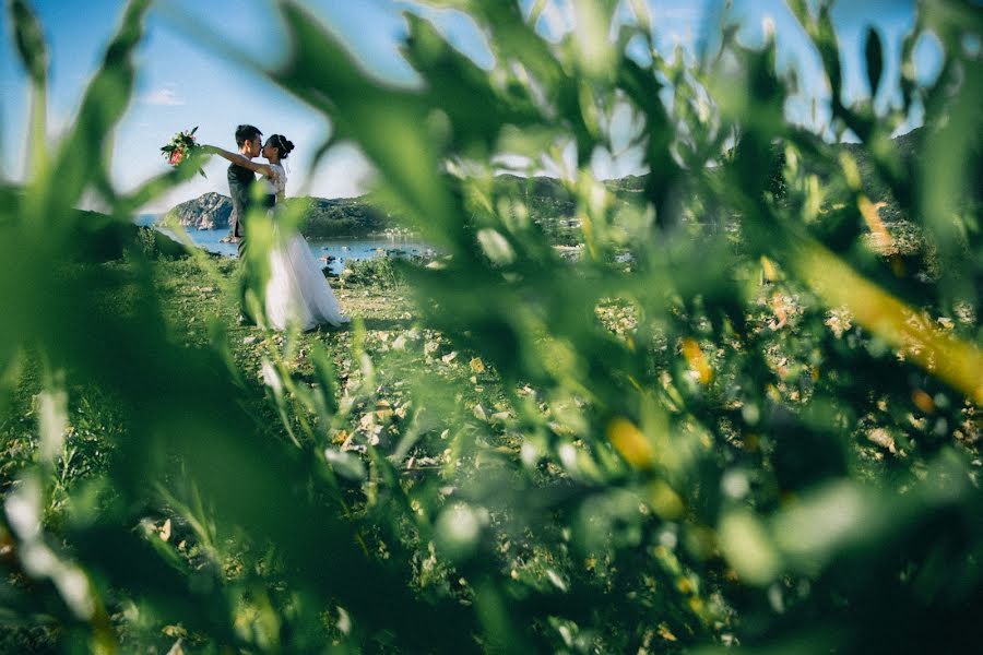 Wedding photographer Van Tran (ambient). Photo of 6 October 2017