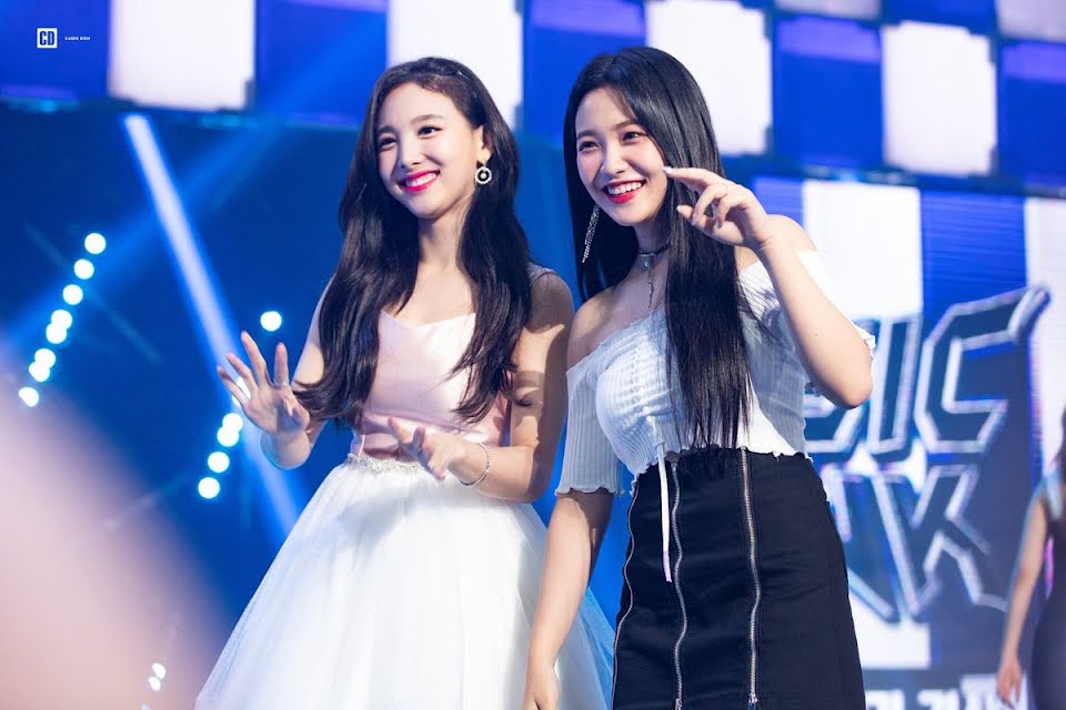 9 Times TWICE's Nayeon And Red Velvet's Yeri Were #FriendshipGoals ...