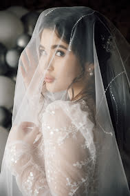 Wedding photographer Zhan Bulatov (janb). Photo of 6 February 2022