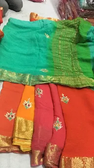 Bindni Sarees photo 3