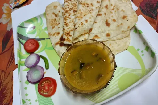 Paratha With Cholar Dal