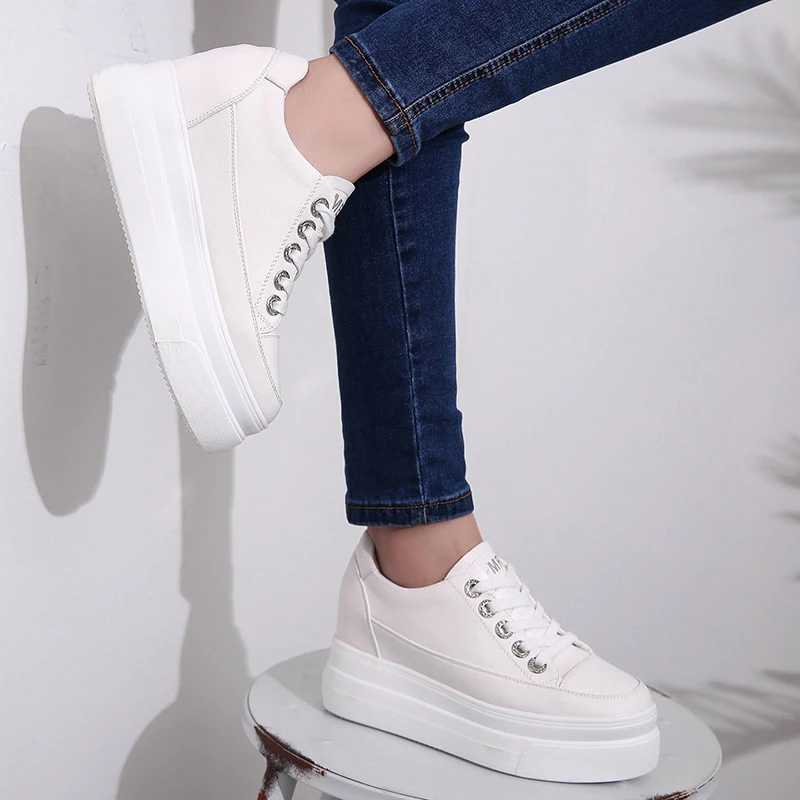 Title 4, Platform hoge sneakers met veters voor dames. V...