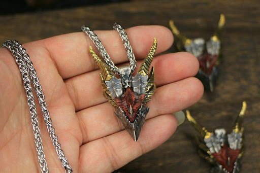 Title 8, Fashion Retro Evil Dragon Head Pendant Necklace...