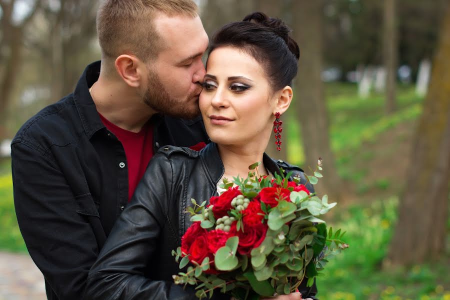 Wedding photographer Oksana Ichalovskaya (ichalovskaya). Photo of 28 May 2018