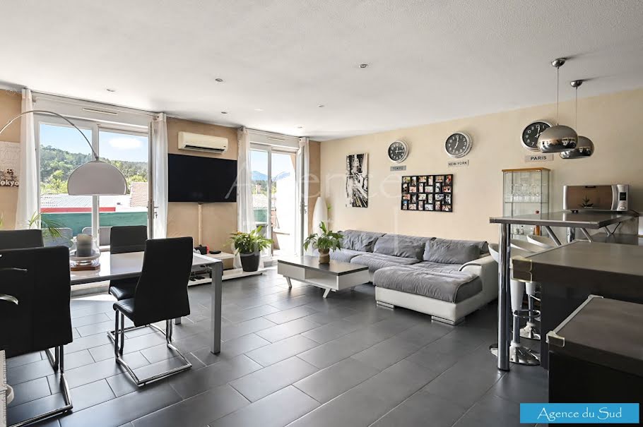 Vente appartement 3 pièces 74 m² à La Bouilladisse (13720), 243 000 €