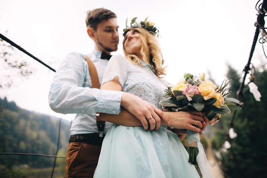 Fotógrafo de casamento Evgeniy Tarasov (tarasof). Foto de 2 de março 2017