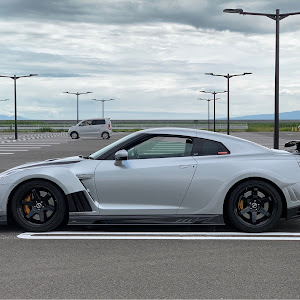 NISSAN GT-R R35