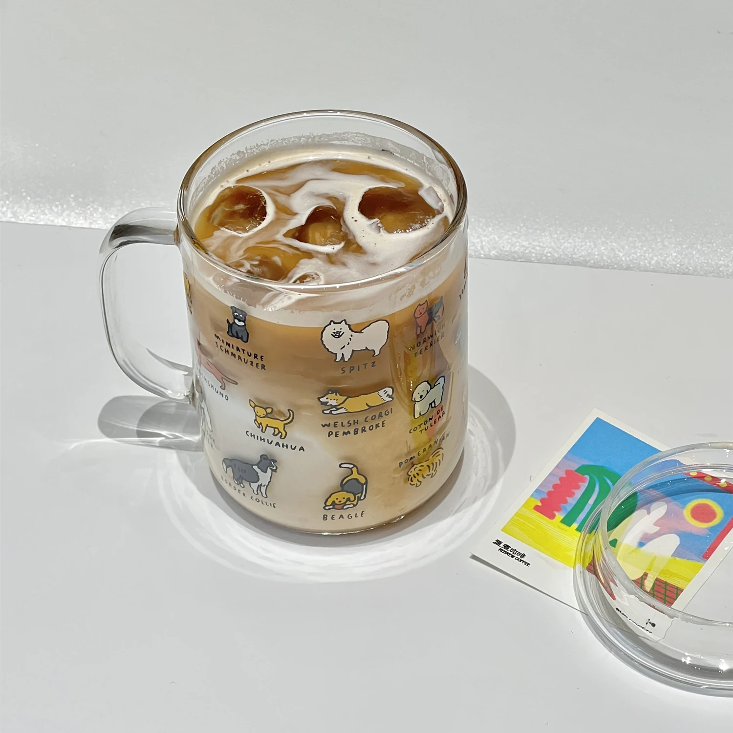Title 17, Creatieve Illustratie Schattige Hond op Glas. V...