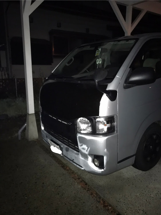 ハイエースバンのいしかわさんが投稿したカスタム事例の投稿画像2枚目
