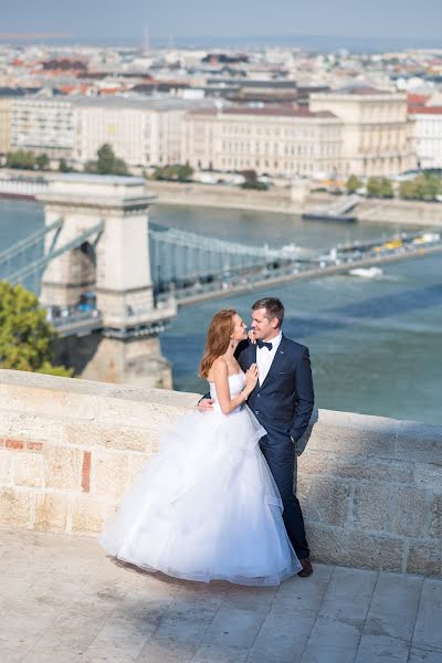 Fotógrafo de casamento Peter Szabo (szabopeter). Foto de 9 de maio 2019
