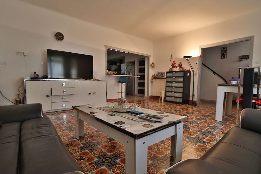 Vente maison 5 pièces 132.2 m² à Cuxac-d'Aude (11590), 179 760 €