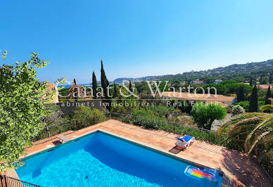 Villa with pool and terrace 17