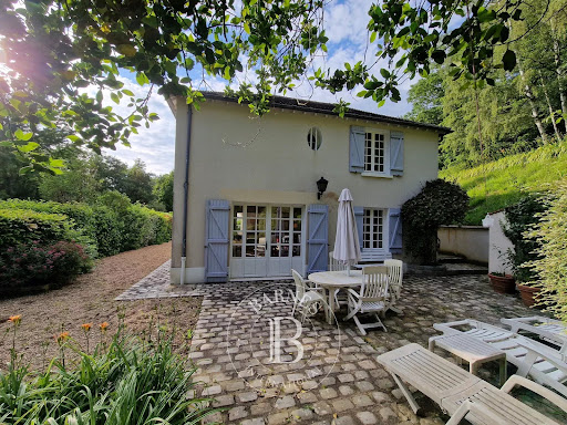 House with pool 5