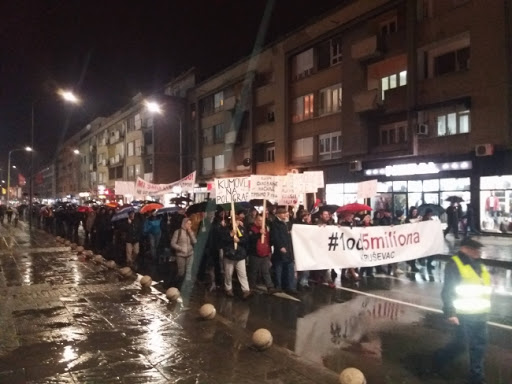 Kruševac: Gradjani poručili da neće odustati, a baka Zora rekla deci za izdrže