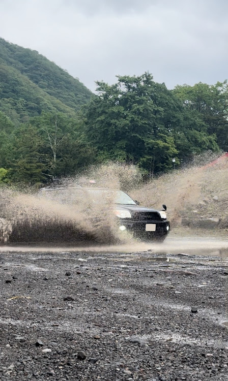 ハイラックスサーフの多摩から大宮ナンバーさんが投稿したカスタム事例の投稿画像1枚目